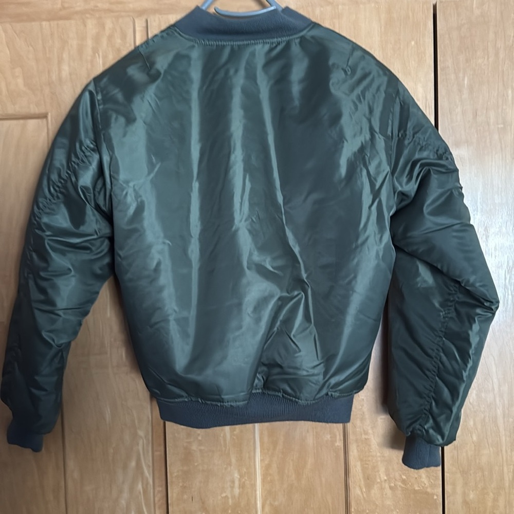 ✈️ Bomber Jacket punk rock patches worn once! Men’s medium women’s L to XL - Picture 7 of 15